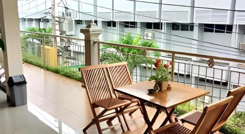 Malioboro Garden Hotel Jogjacarta Exterior foto