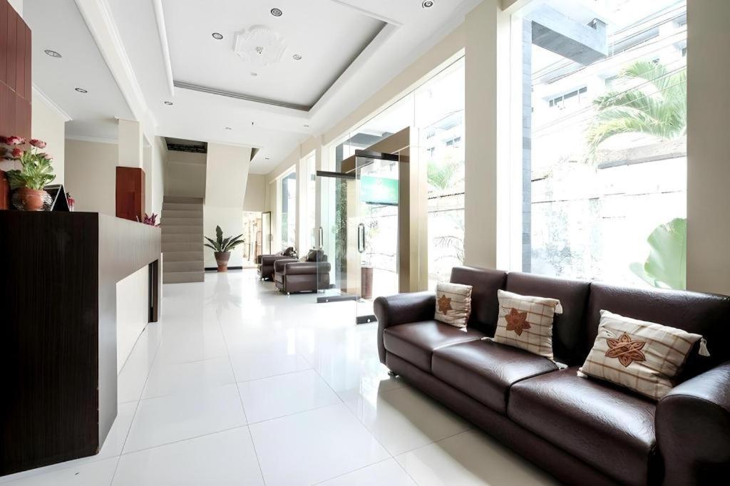 Malioboro Garden Hotel Jogjacarta Exterior foto
