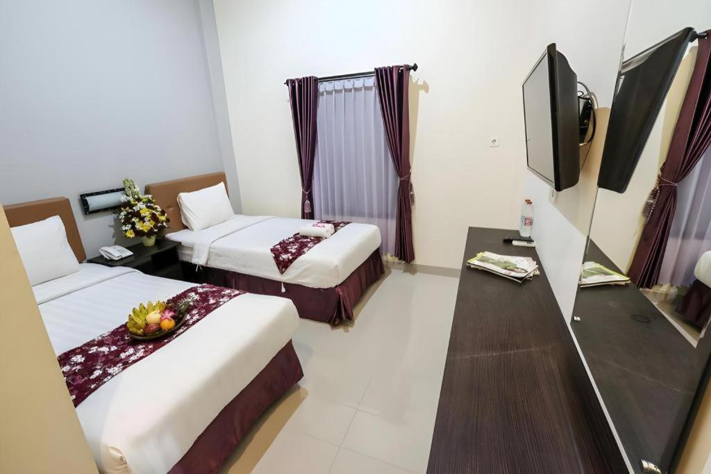 Malioboro Garden Hotel Jogjacarta Exterior foto