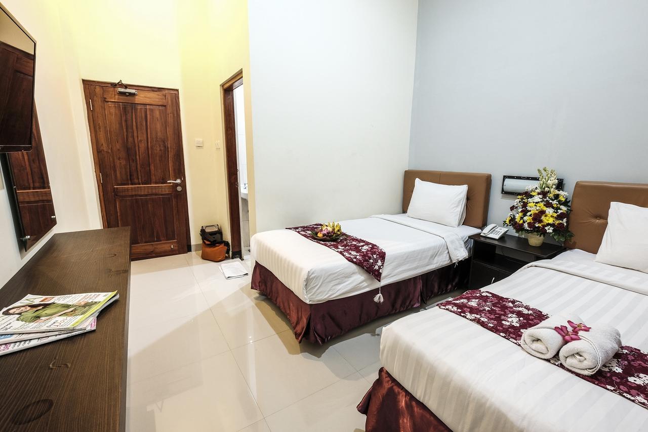 Malioboro Garden Hotel Jogjacarta Exterior foto